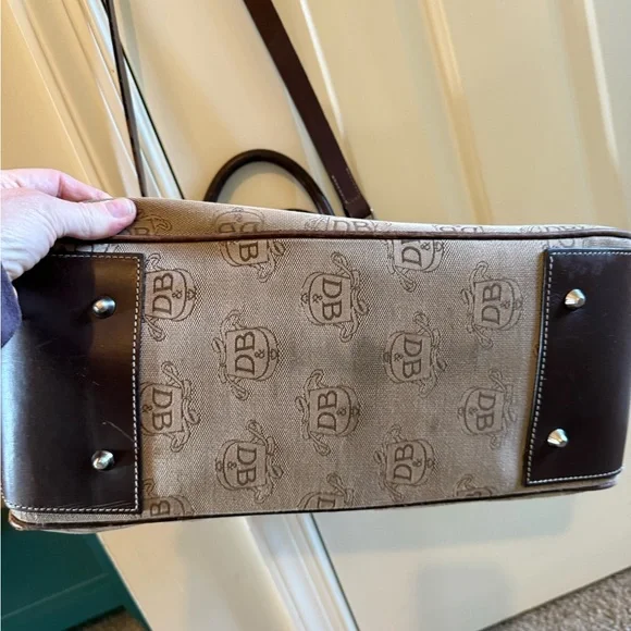 Dooney & Bourke Big Handbag - Picture 6 of 12